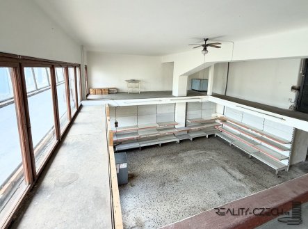Prodej obchodní prostory, 62 m²