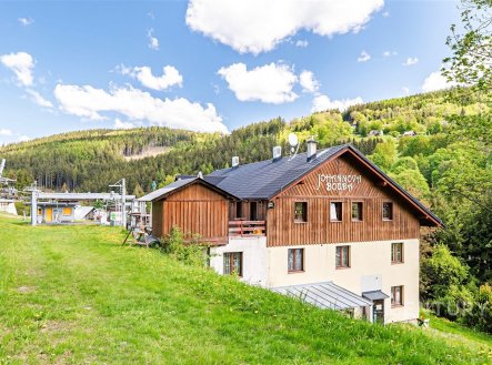 Prodej hotel, 844 m²