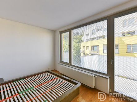 Pronájem bytu, 1+kk, 48 m²