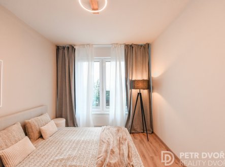 Pronájem bytu, 2+kk, 40 m²