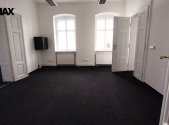 Pronájem - kanceláře, 85 m²