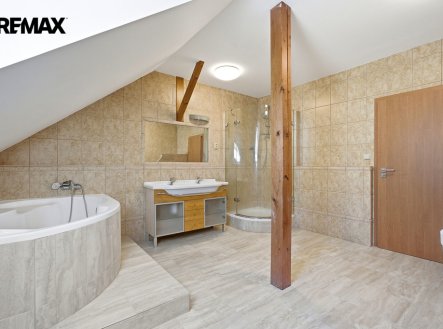 Prodej domu/vily, 654 m²