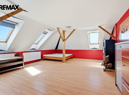 Prodej nájemního domu, 654 m²