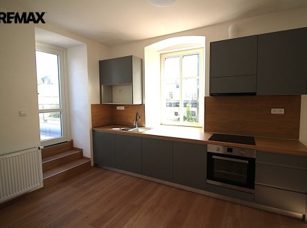 Pronájem bytu, 1+kk, 31 m²