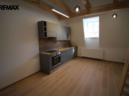 Pronájem bytu, 1+kk, 35 m²