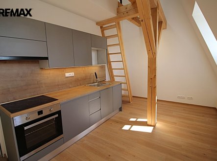 Pronájem bytu, 1+kk, 30 m²