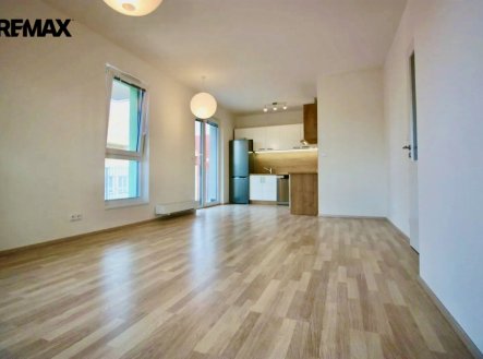 Pronájem bytu, 2+kk, 67 m²