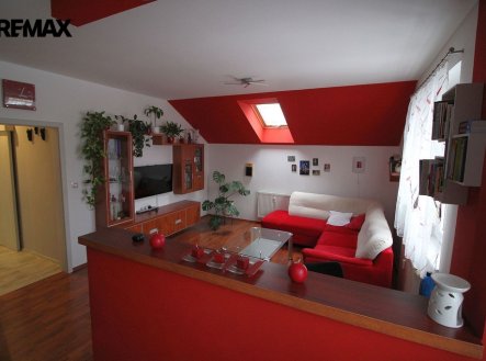 Pronájem bytu, 3+kk, 66 m²