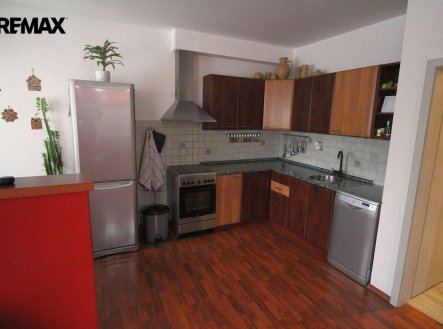 Pronájem bytu, 3+kk, 66 m²
