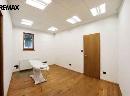 Pronájem kanceláře, 53 m²