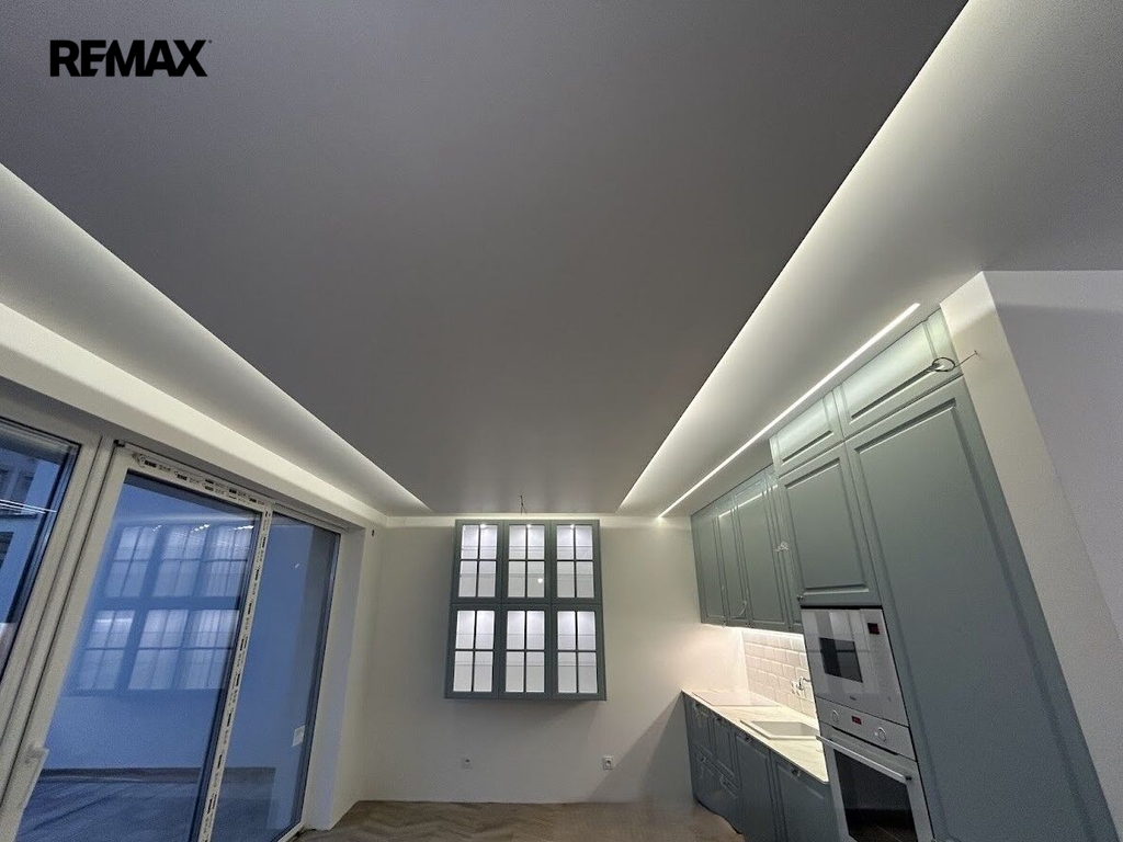 Petr Sonnenschein | +420 778 750 999 | petr.sonnenschein@re-max.cz