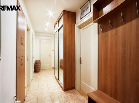 Pronájem bytu, 2+1, 85 m²