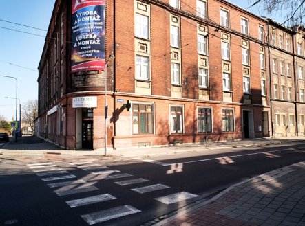 Pronájem obchodní prostory, 156 m² obrázek