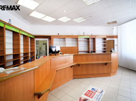 Pronájem obchodní prostory, 156 m²