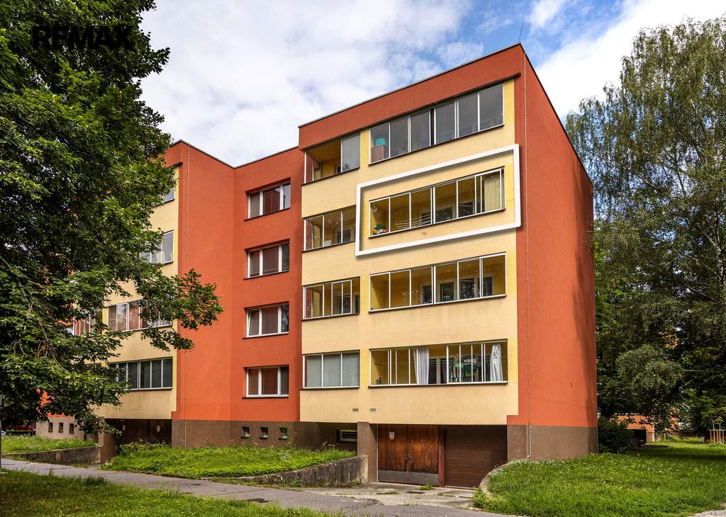 Lucie Krechterová I +420 721 415 122 I lucie.krechterova@remax.cz