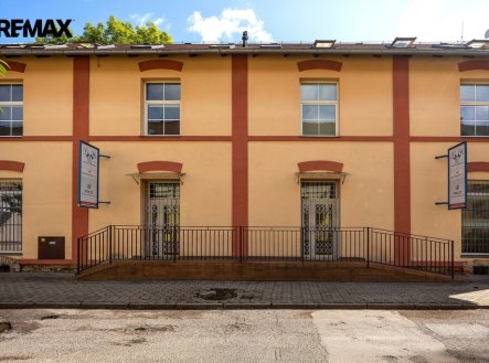 Pronájem kanceláře, 188 m²