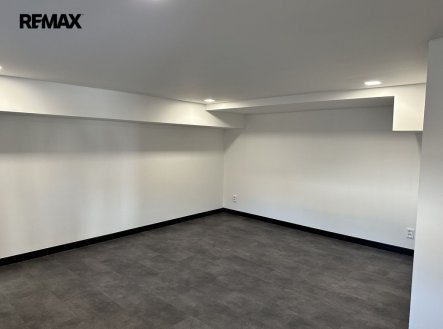 Prodej kanceláře, 41 m²