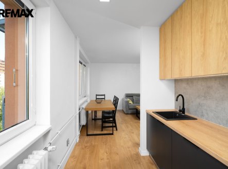 Pronájem bytu, 3+kk, 62 m²