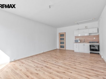 Pronájem bytu, 1+kk, 32 m²