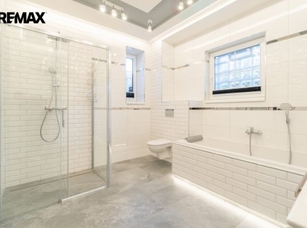 Pronájem bytu, 3+1, 130 m²