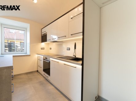 Pronájem bytu, 3+1, 102 m²