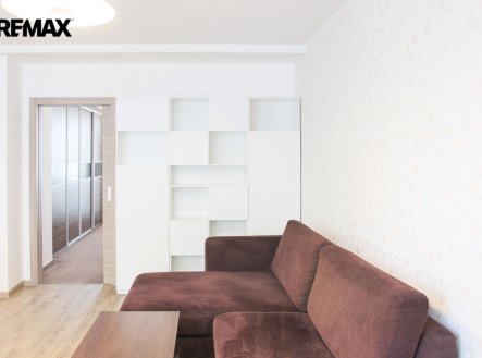 Pronájem bytu, 3+kk, 81 m²