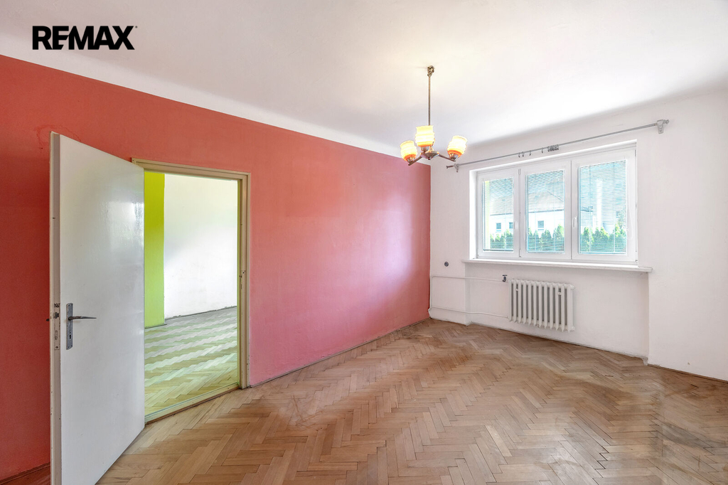 Lucie Krechterová I +420 721 415 122 I lucie.krechterova@remax.cz