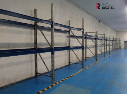 Pronájem skladu, 500 m²
