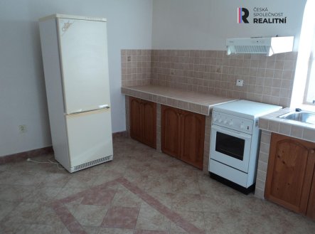 Pronájem skladu, 500 m²