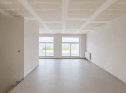 Pronájem obchodní prostory, 150 m²