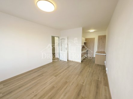 Pronájem bytu, 2+kk, 45 m²