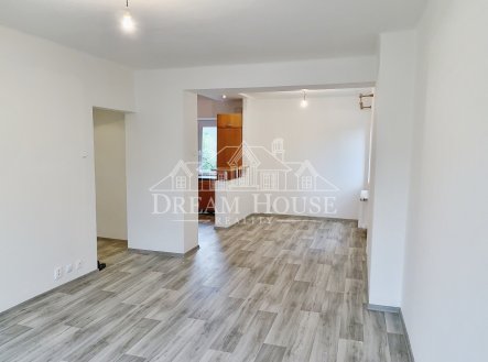 Pronájem bytu, 3+kk, 80 m²