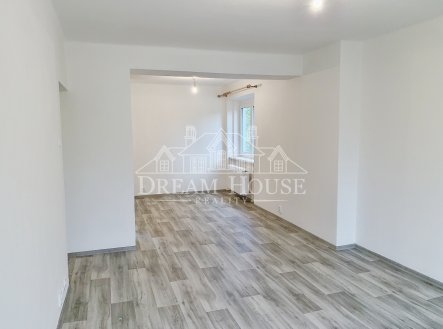 Pronájem bytu, 3+kk, 80 m²