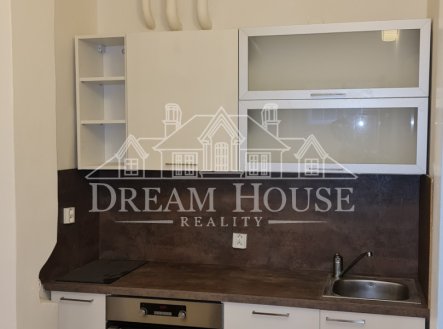 Pronájem bytu, 1+kk, 39 m²