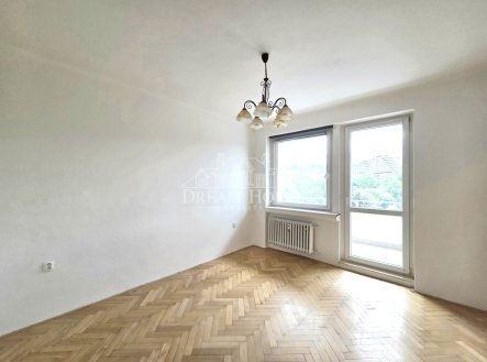 Pronájem bytu, 2+1, 75 m²