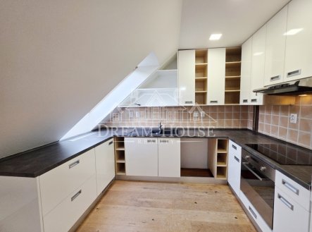 Prodej bytu, 4+kk, 84 m²
