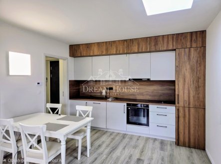 Pronájem bytu, 2+kk, 45 m²
