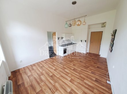 Pronájem bytu, 2+kk, 40 m²
