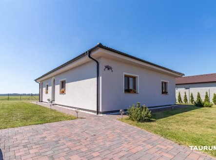 . | Prodej - dům/vila, 112 m²
