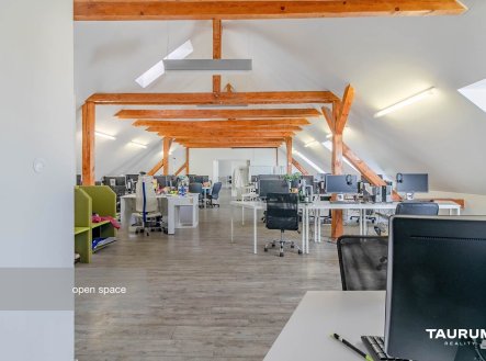 Pronájem kanceláře, 265 m²