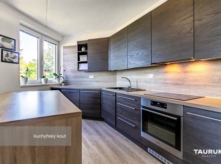 Prodej bytu, 3+kk, 93 m²