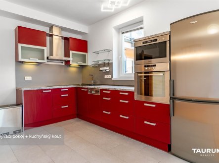 Pronájem bytu, 3+kk, 103 m²