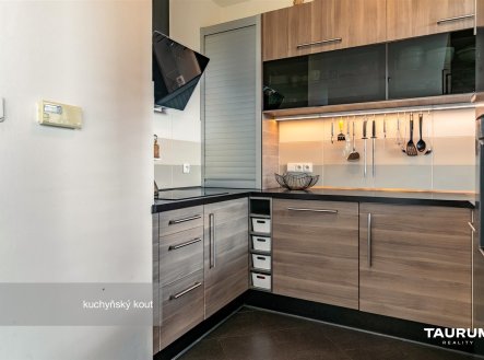 . | Prodej bytu, 3+kk, 79 m²
