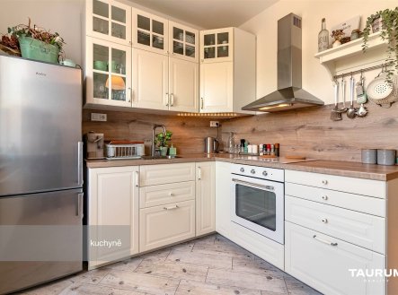 Pronájem bytu, 2+1, 55 m²