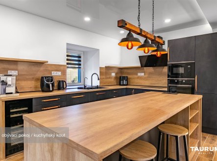 Prodej domu/vily, 366 m²