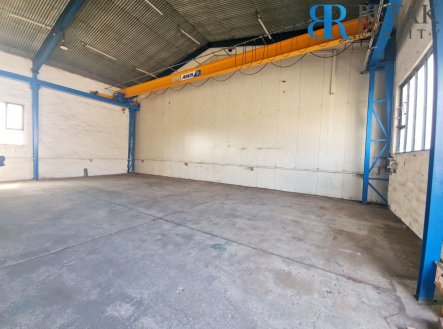 Pronájem komerčního objektu, sklad, 300 m²