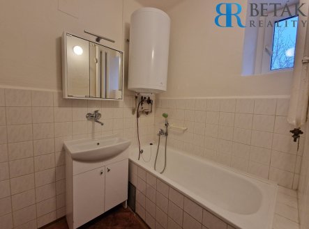 Pronájem bytu, 2+1, 57 m²