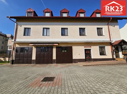 Prodej obchodní prostory, 941 m² obrázek