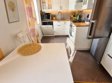 Pronájem bytu, 4+kk, 98 m²