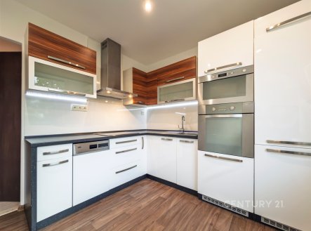 Pronájem bytu, 3+1, 72 m²